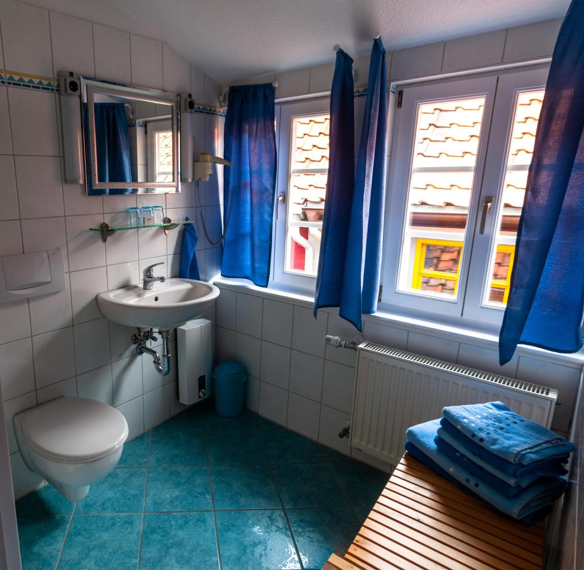 Fachwerkhotel - Ferienhaeuser Vorhof Zur Hoelle Quedlinburg Dış mekan fotoğraf