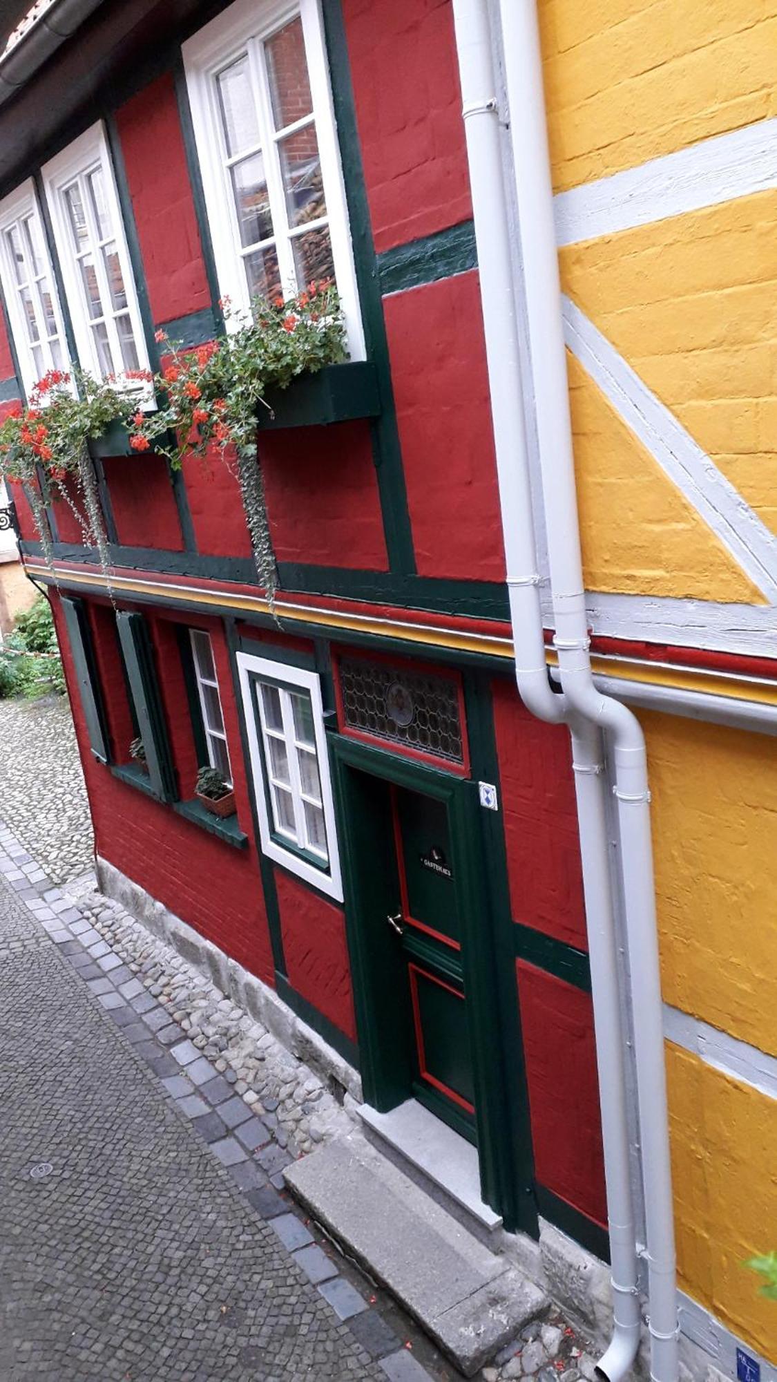 Fachwerkhotel - Ferienhaeuser Vorhof Zur Hoelle Quedlinburg Dış mekan fotoğraf
