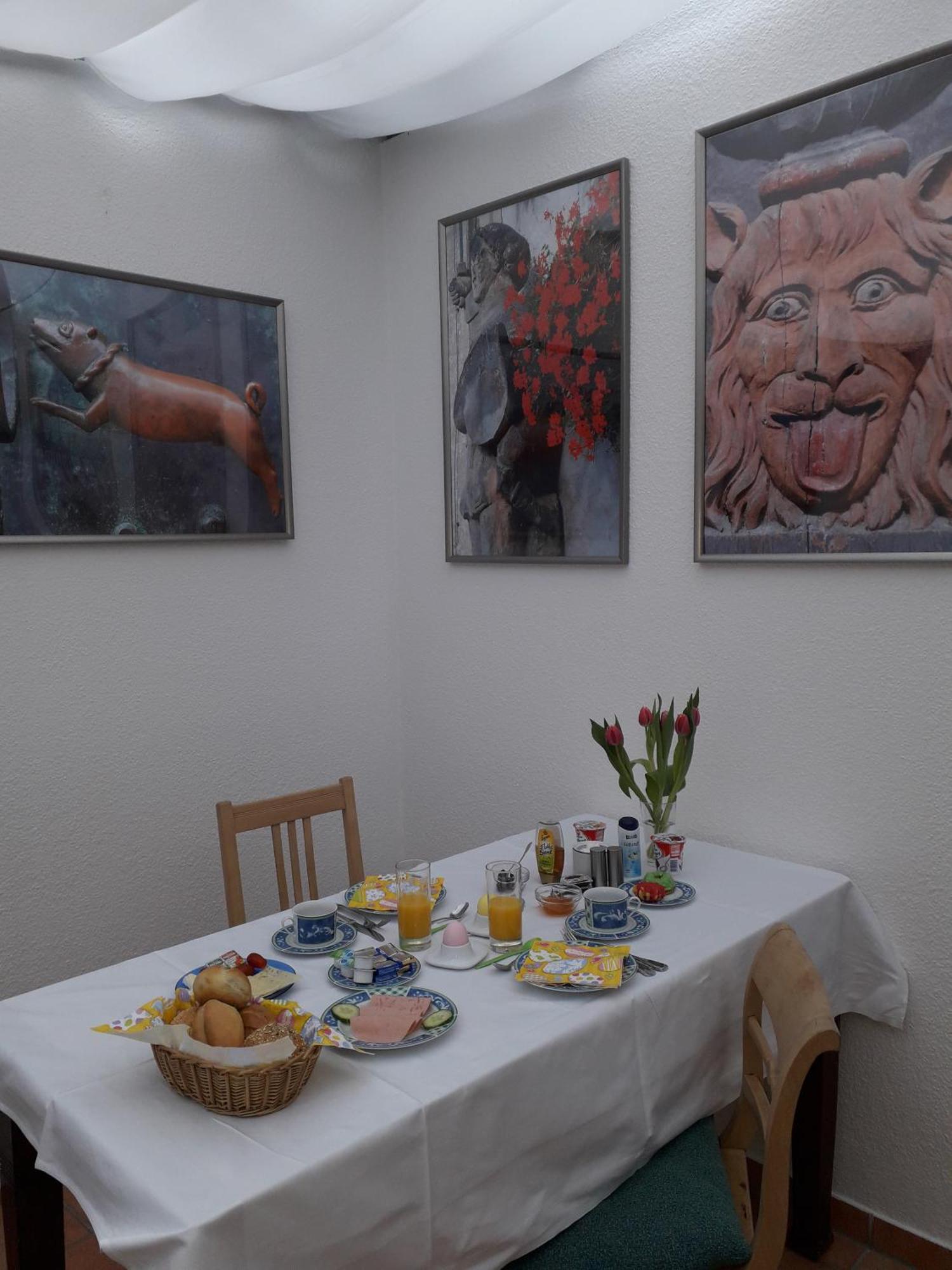 Fachwerkhotel - Ferienhaeuser Vorhof Zur Hoelle Quedlinburg Dış mekan fotoğraf